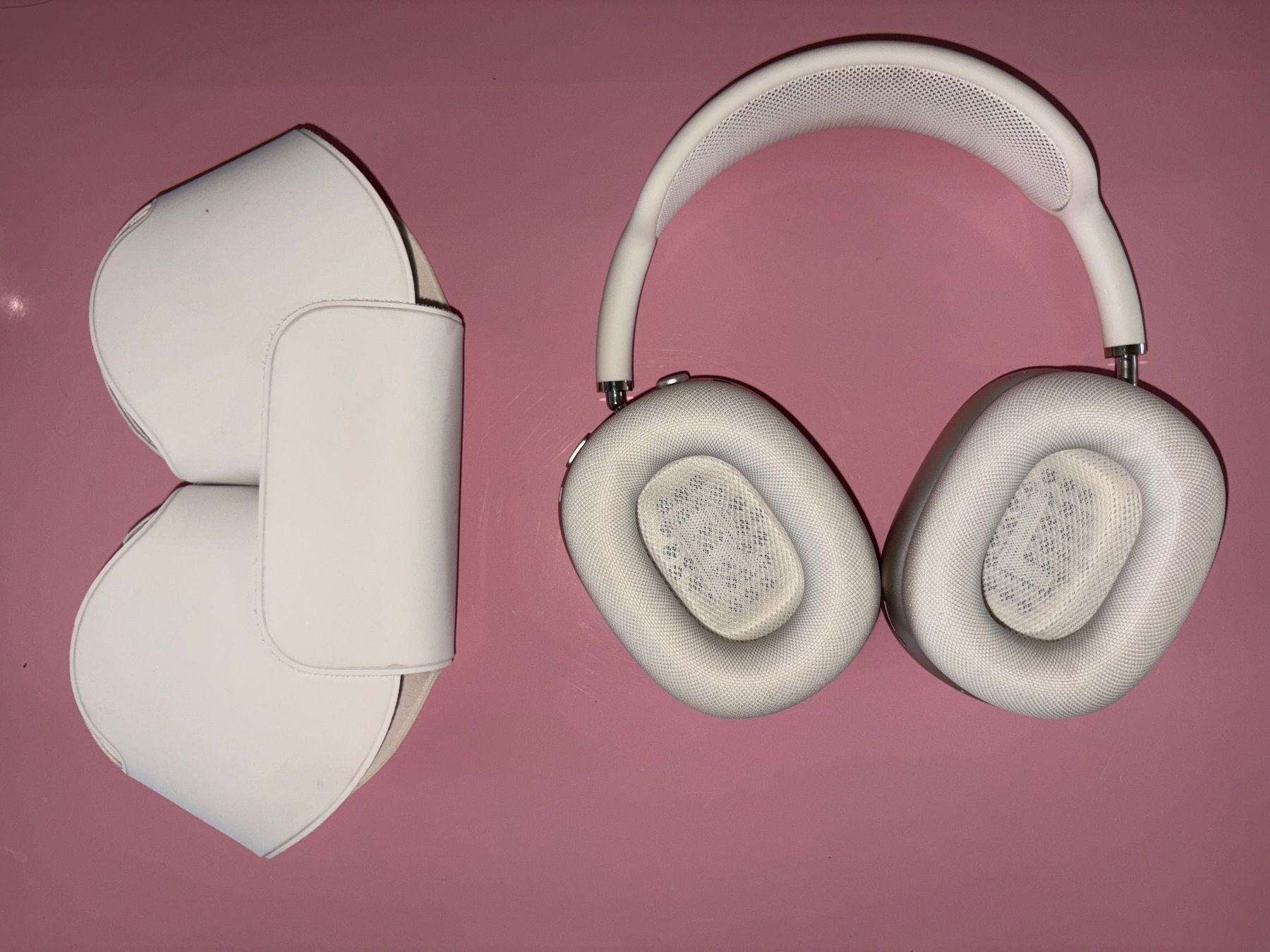 Apple Casques audio: AIRPODS MAX (USB-C) STARLIGHT – Neuf (Voir description) à Wallisellen par rac_sy2x 1