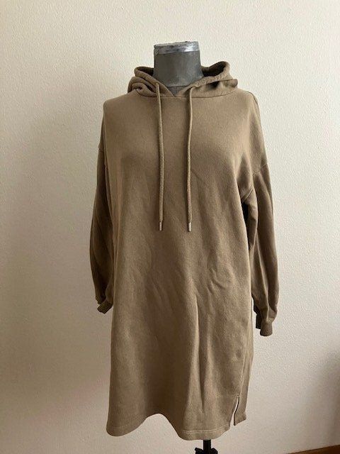 Pieces Vestiti: Robe sweat à capuche sable T S – Usato da Marin-Epagnier venduto da rchouchouu