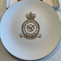 Assiette commémorative Royal Air Force en porcelaine fine