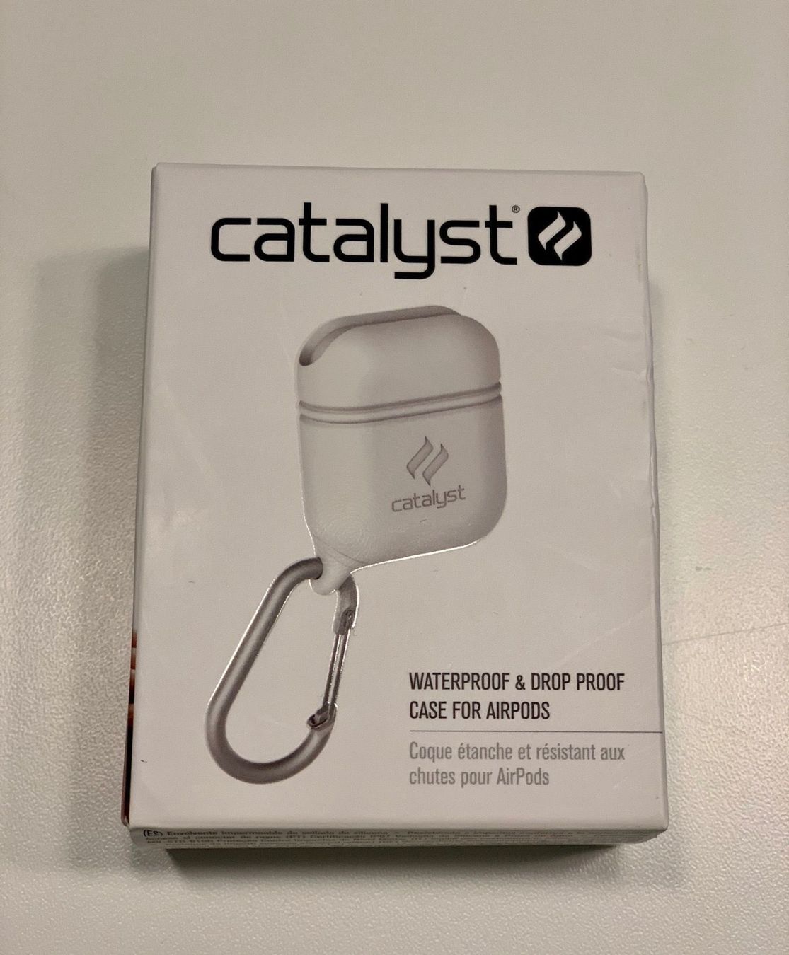 Apple Cover & Protezioni schermo: Apple AirPod Schutzhülle Original – Nuovo (secondo la descrizione) da Grüningen venduto da Shirter