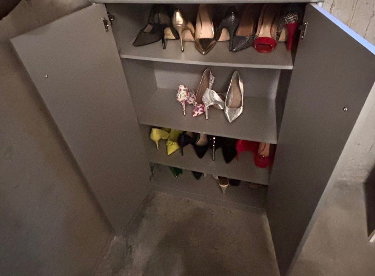 Armadi: Armoire deux portes grise – Usato da Biel/Bienne venduto da Betty74 1