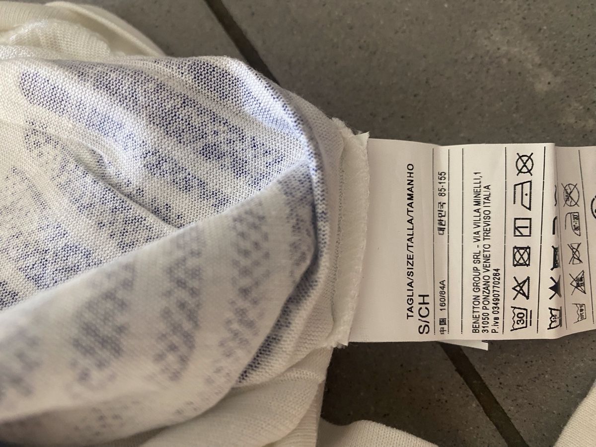 Benetton Blusen: Oberteil Benetton neu – Neu und originalverpackt aus Rütihof von ALAFC 3