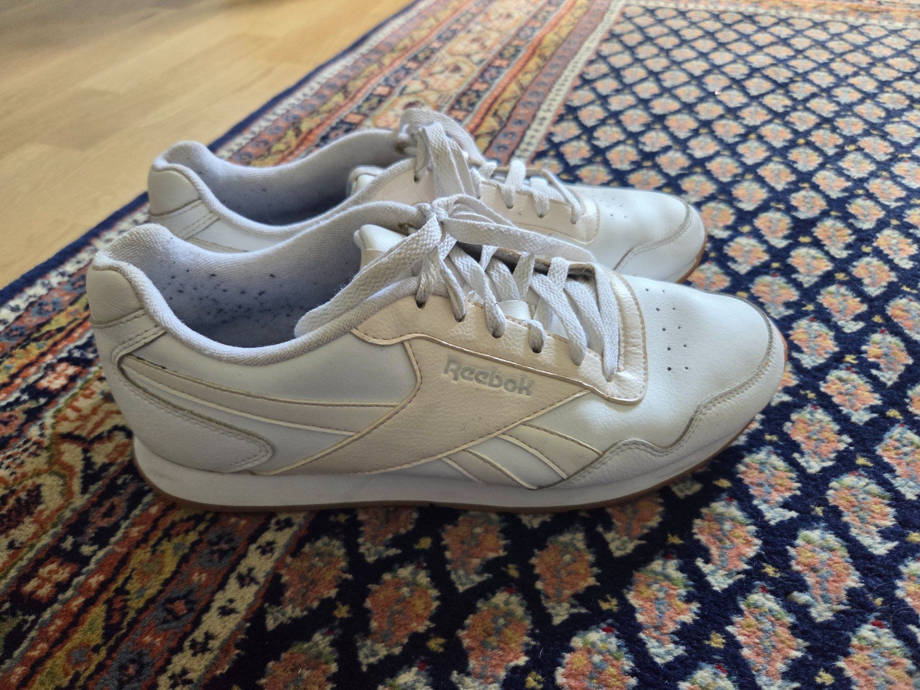 Reebok Scarpe da donna: Reebok Turnschuhe weiss Grösse 40 – Usato da Schliern b. Köniz venduto da jen_9gj2 3