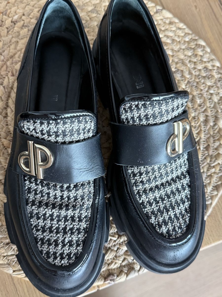 Scarpe da donna: Pollini leather loafer 37 – Usato da Cham venduto da Ezhdoll 1