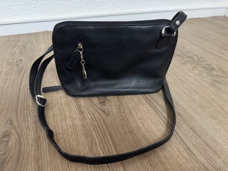Tasche NIKA Leder schwarz Umhängetasche
