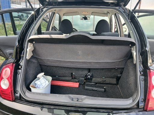 Nissan Autos: voiture – Gebraucht aus Le Locle von Rian28 3