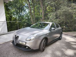 Alfa Romeo Giulietta Quadrifoglio Verde Launch Edition