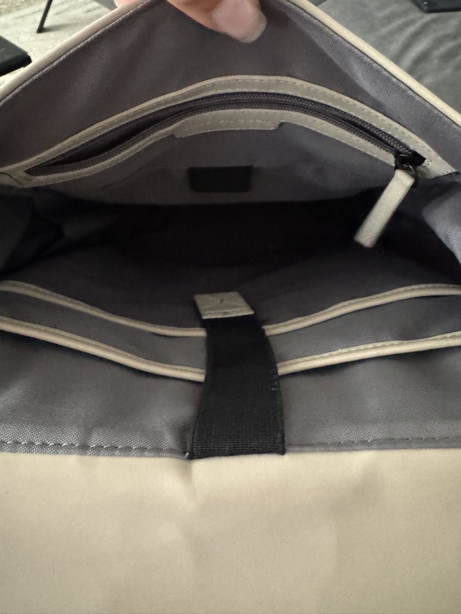 Kapten & Son Zaini: Rucksack Fyn Cream Black – Usato da Zürich venduto da SimoneK01 2