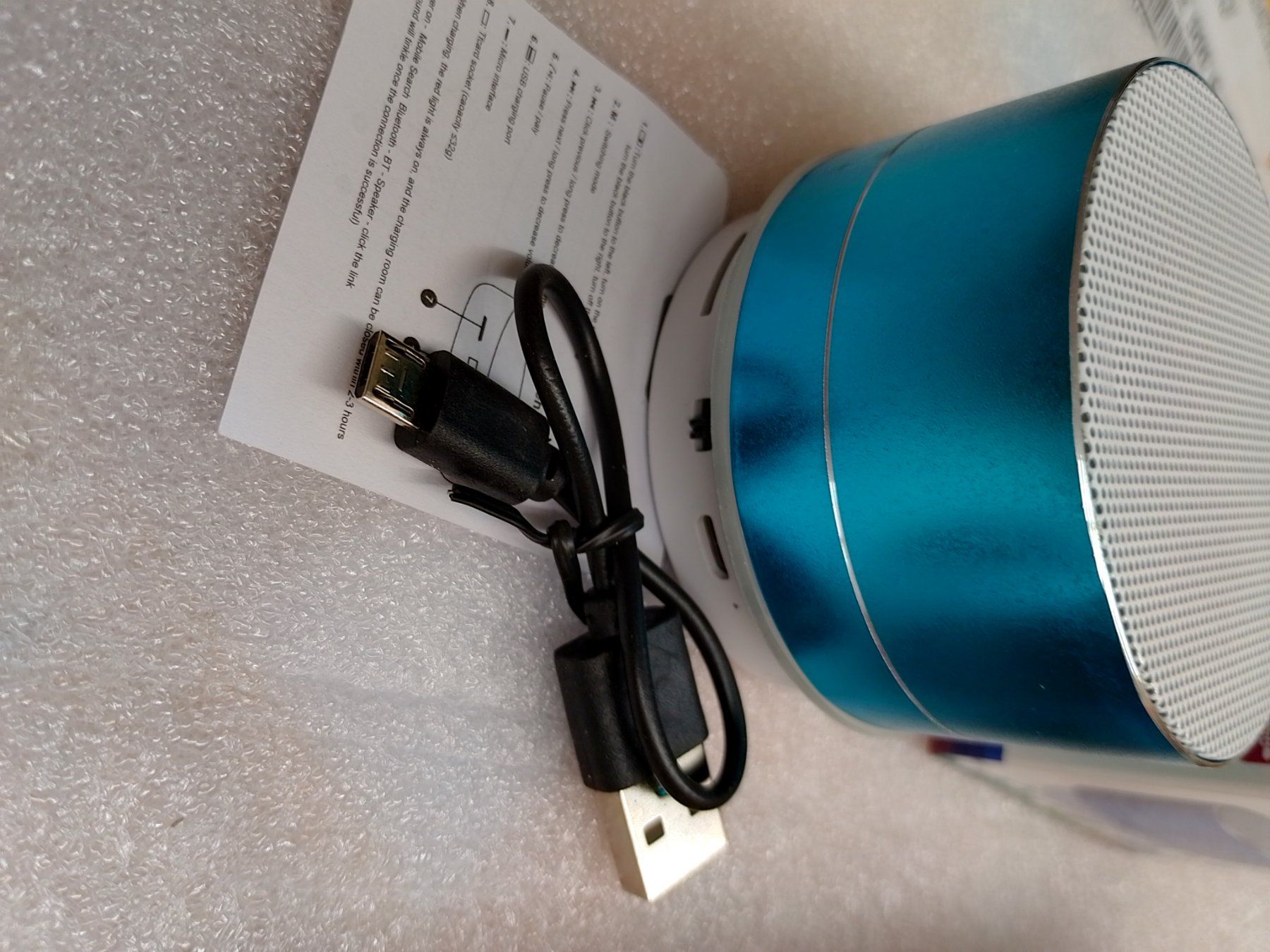 Casse acustiche: Mini Bluetooth Speaker: Gold, Schwarz, Silber, Blau, Rosa, – Nuovo e nell'imballaggio originale da Ermatingen venduto da rik4rdo 4