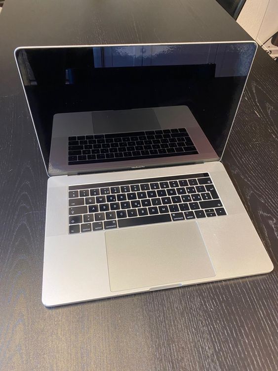 Prodám MacBook Pro 15 Touch Bar, I7, 2017, 16GB Za 15 500 CZK - 10/2023 - Foto 3