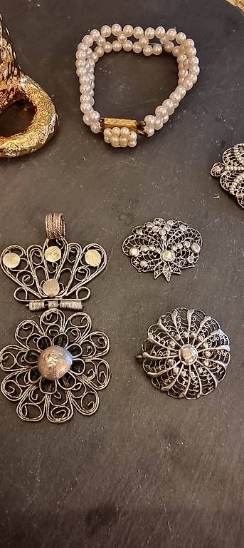 Altri gioielli: Trachten- Schmuckset 7 teilig, Silber – Usato da Kaufdorf venduto da Nati-Nati 4