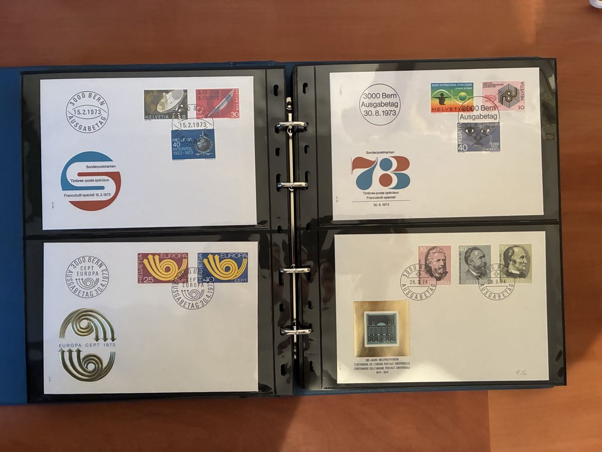 Tutti i francobolli: Album mit Ersttagbriefe, 1958 - 2001 – Nuovo (secondo la descrizione) da Basel venduto da luginbhl1431 6