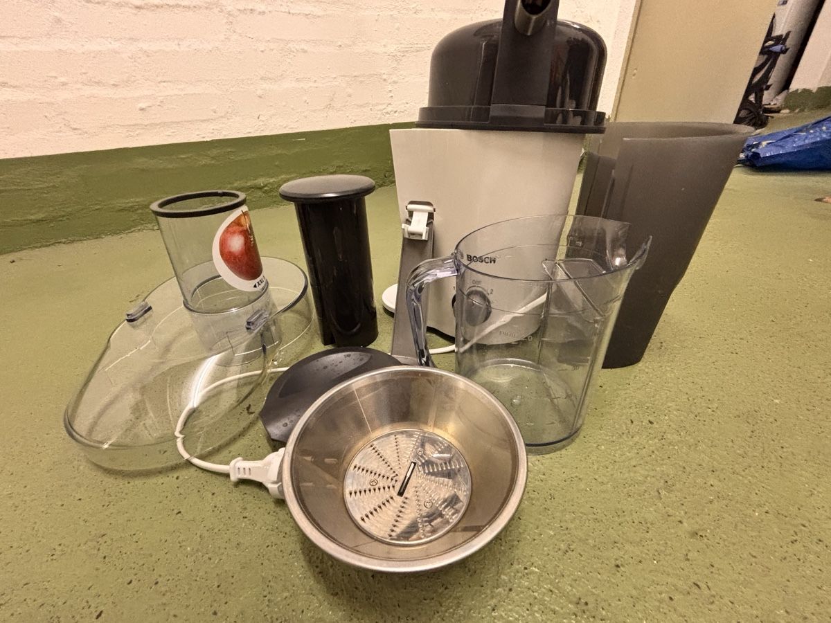 Elettrodomestici da cucina: Entsaftungsmaschine – Usato da Zürich venduto da Saho86 1