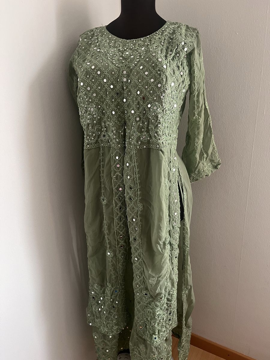 Vestiti: 3 pcs shalwar – Nuovo (secondo la descrizione) da Bösingen venduto da ash_jnn8