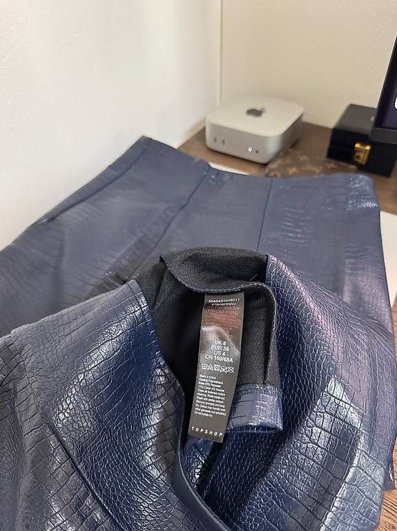 Gonne: Topshop Rock Long Skirt - Size M – Usato da Schübelbach venduto da Rahnmont 4