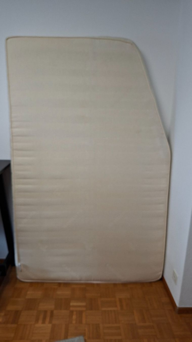 Adria Veicoli da campeggio: Original Adrja Wohnwagen Madratze – Usato da Nendeln venduto da bmw123456 1
