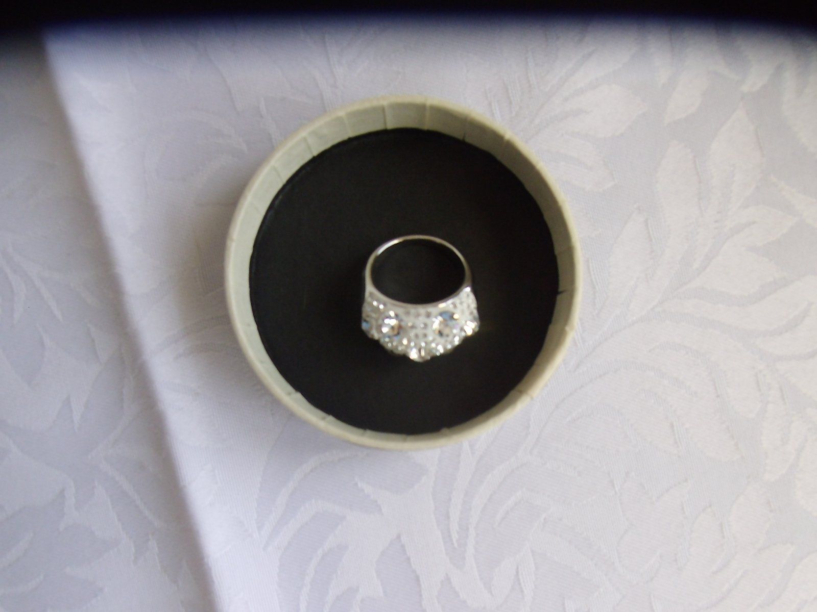 Anelli: Ring Modeschmuck Grösse: 54 Silberfarbend mit Steinen – Nuovo (secondo la descrizione) da Walenstadt venduto da Pluisa 2