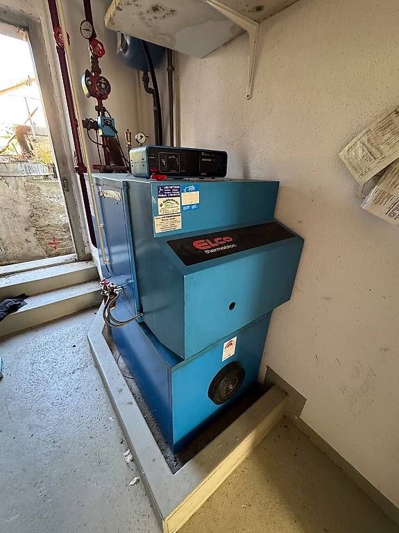 Radiatori: Ölheizung komplett – Usato da Münchwilen AG venduto da me2work 1