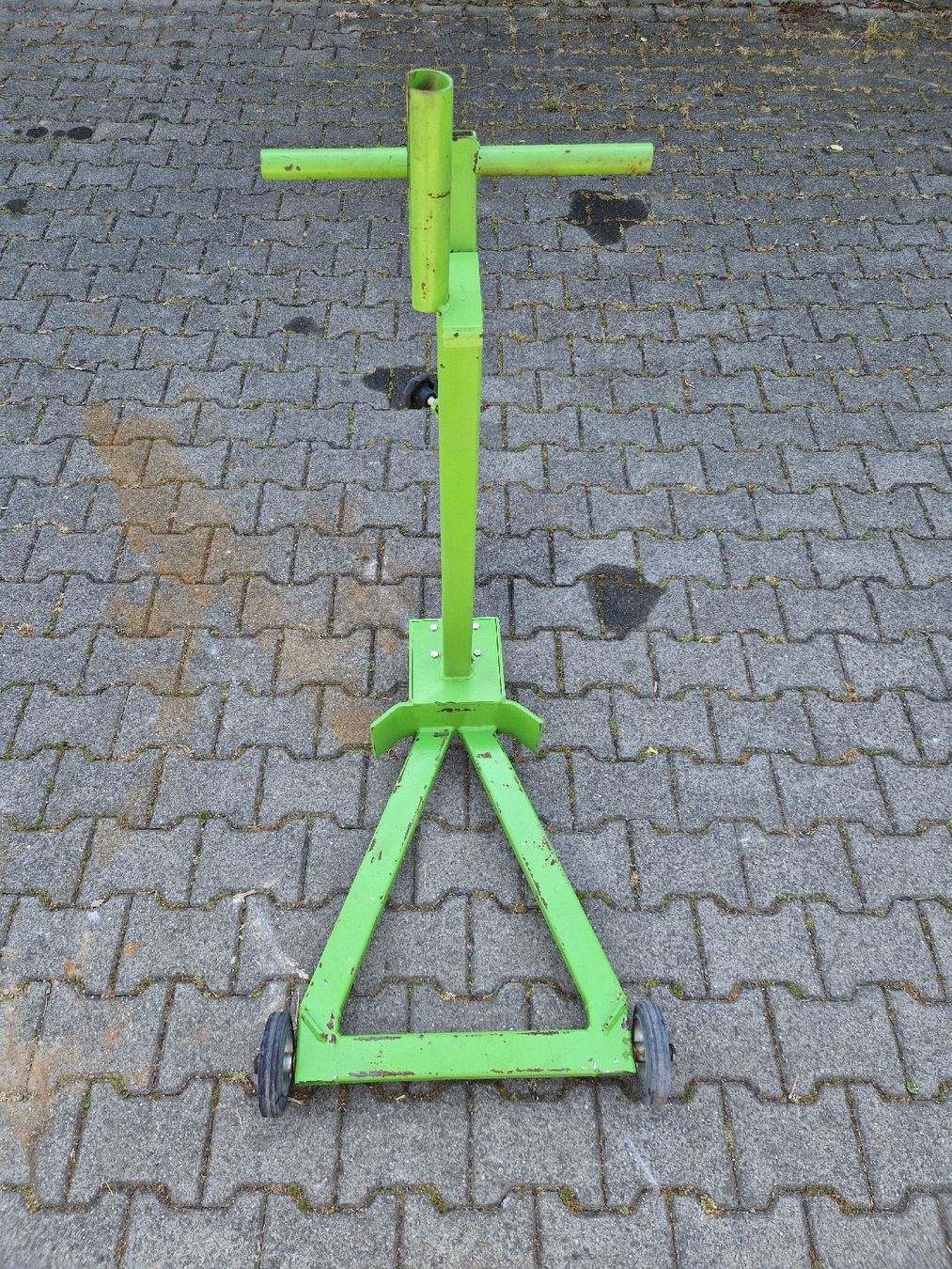 Schubkarren: 2 Stk. Fasswagen 200l – Gebraucht aus Grosswangen von lar_9lz7 2