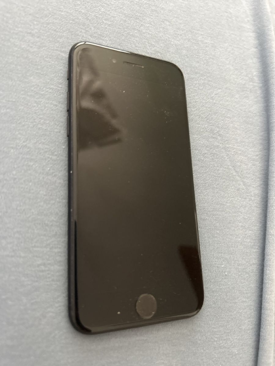 Apple Handys / Smartphones: IPhone 11/7/SE und iPod touch – Defekt aus Dübendorf von eml_p8sy 3