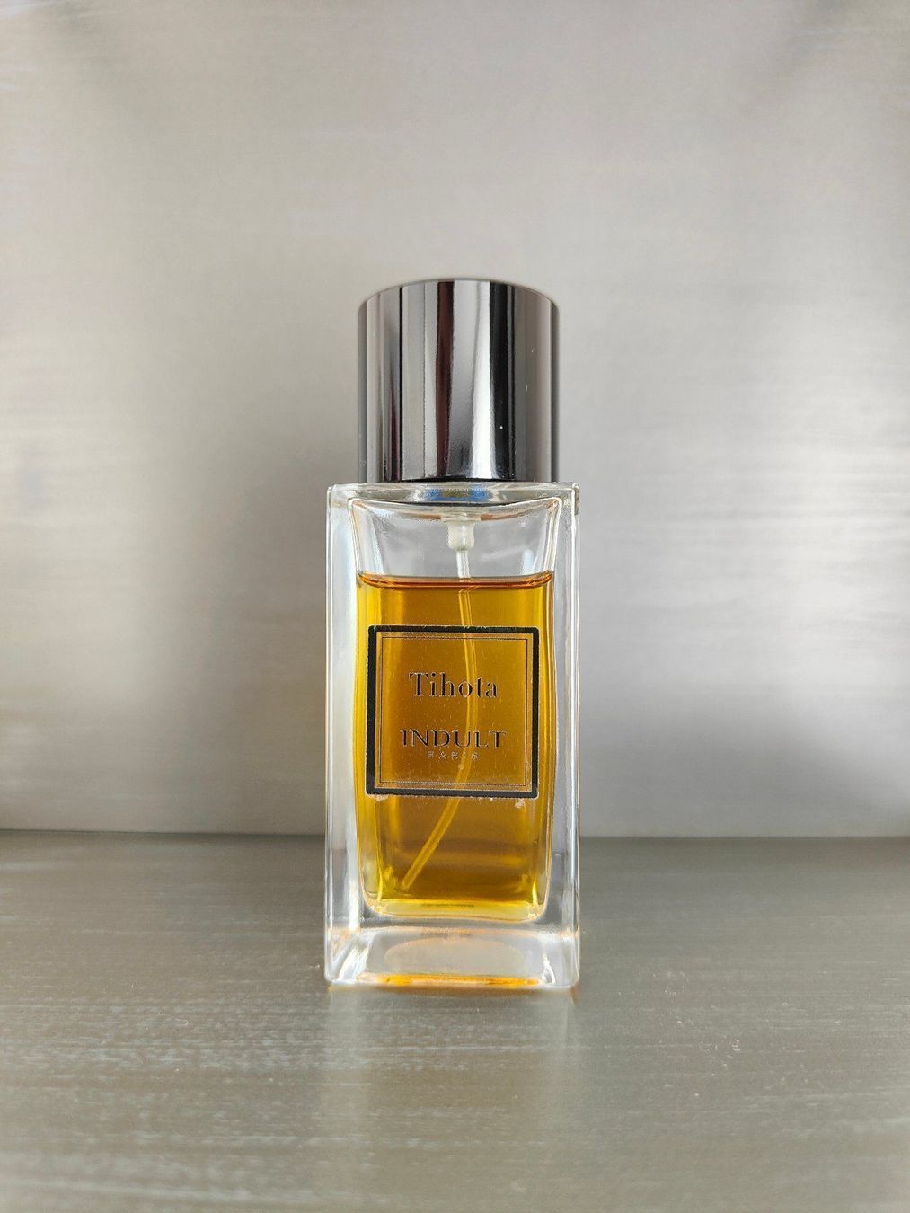 Profumi & Eau de Toilette: Tihota von Indult 1.5ml Parfümprobe – Nuovo (secondo la descrizione) da Root venduto da FragranceEla