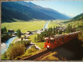 Furka-Oberalp-Bahn in Oberwald mit Lok Deh 4/4