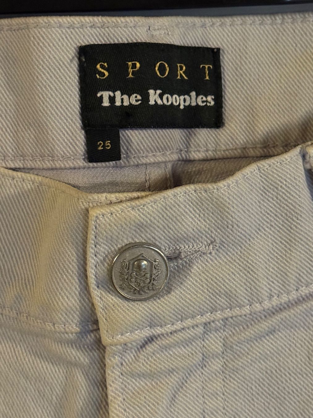 Kooples Jeans: The Kooples Shorts – Usato da Wila venduto da drakodil 1