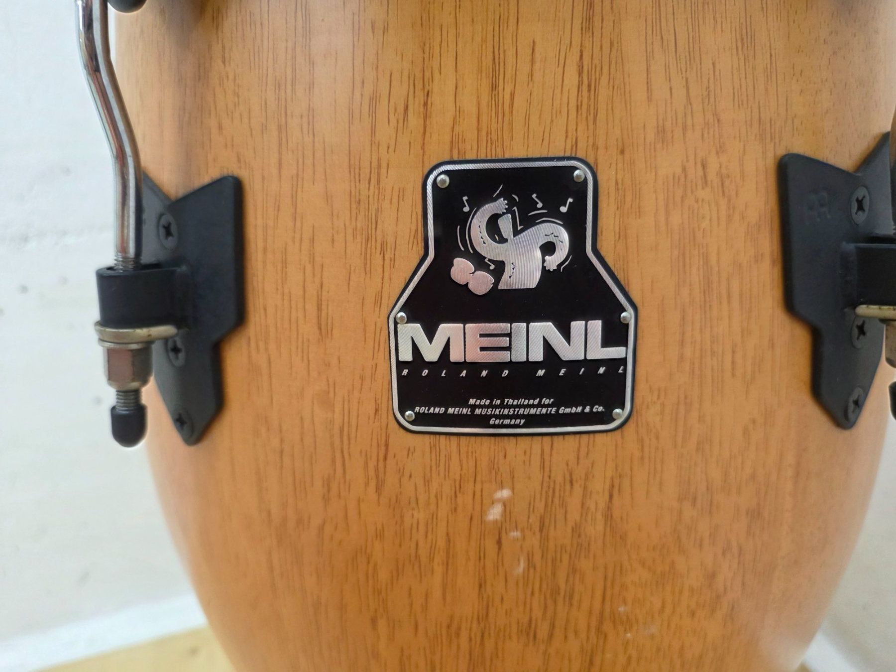 Meinl Strumenti musicali: MEINL Conga Percussion Instrument Holz gebraucht – Usato da Münchenbuchsee venduto da LuupBrocki 2