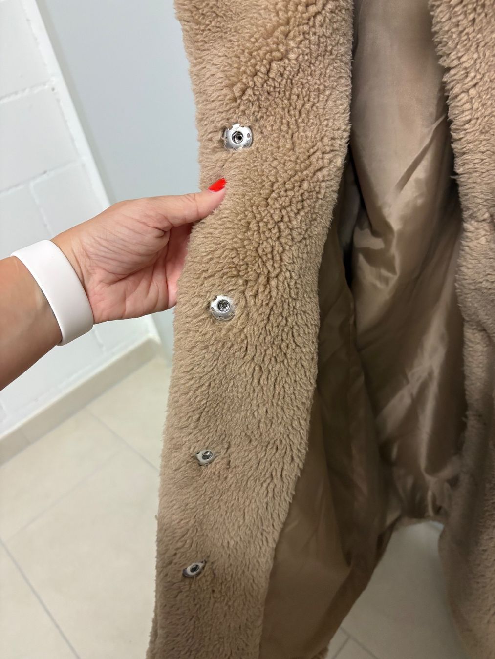 Giacche: Warme Teddyfell Jacke in Beige Grösse S – Usato da Basel venduto da Tierschutz-Flohmi 2