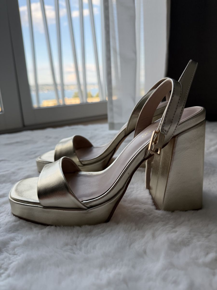 Zalando Scarpe da donna: Even & Odd Plateau Riemchem Pumps Gr. 36 – Usato da Horgen venduto da Christina93Jolina 3