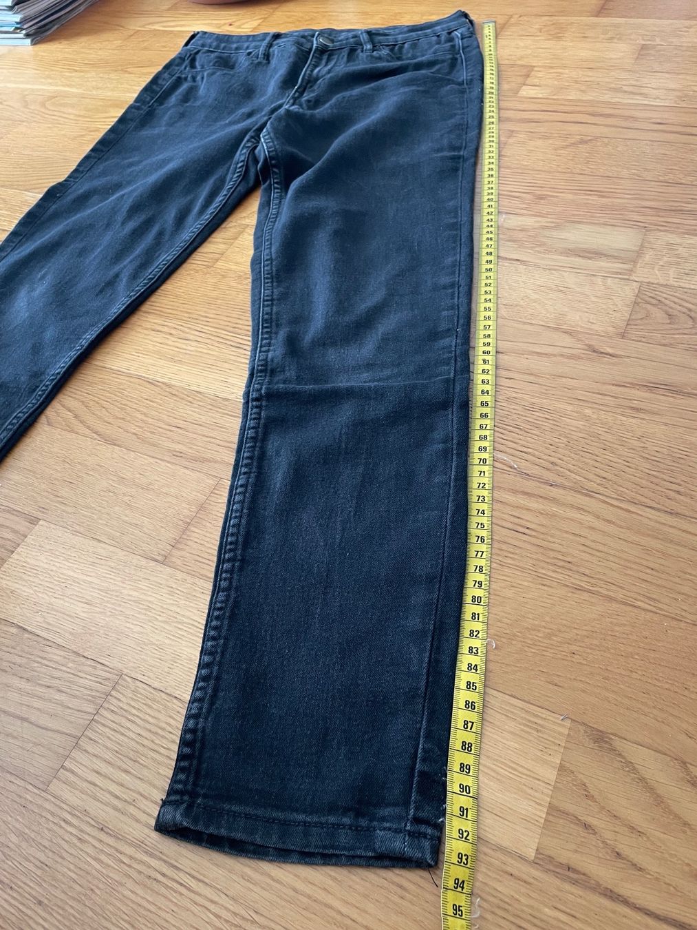 Pantaloni: Hose schwarz – Usato da Zürich venduto da silab69 3