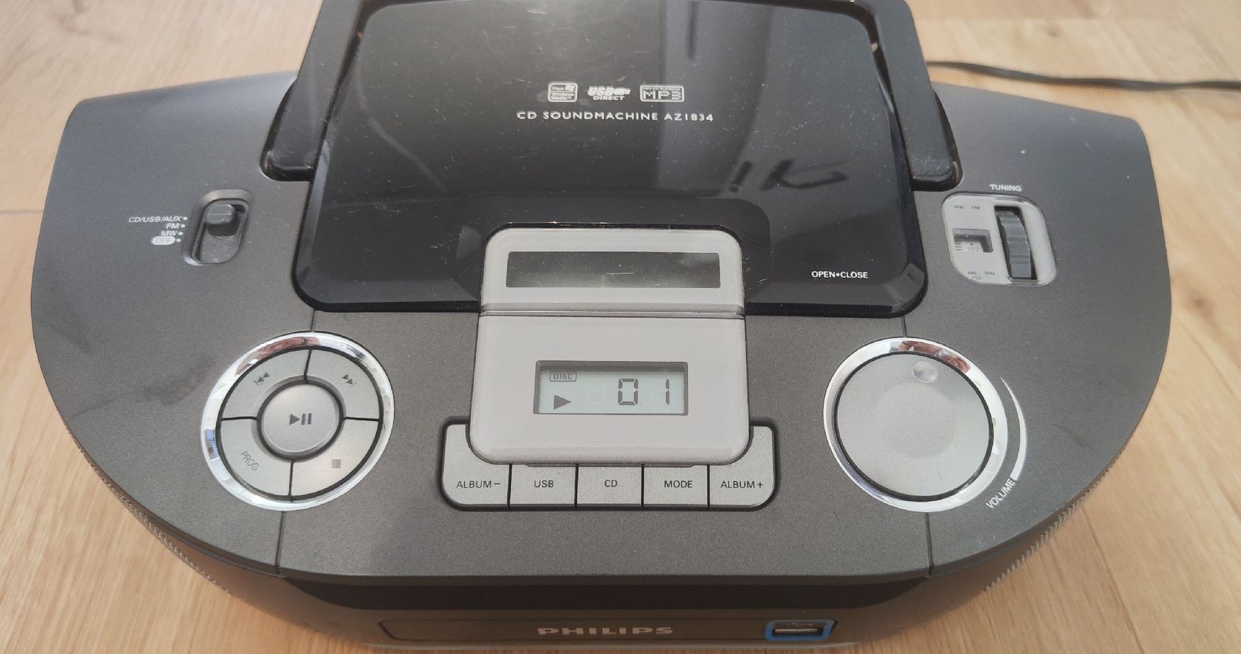 Philips Multimediaplayer & Streamer: CD Soundmachine AZ1834 Philips radio-CD player used – Gebraucht aus Baar von ILDAR