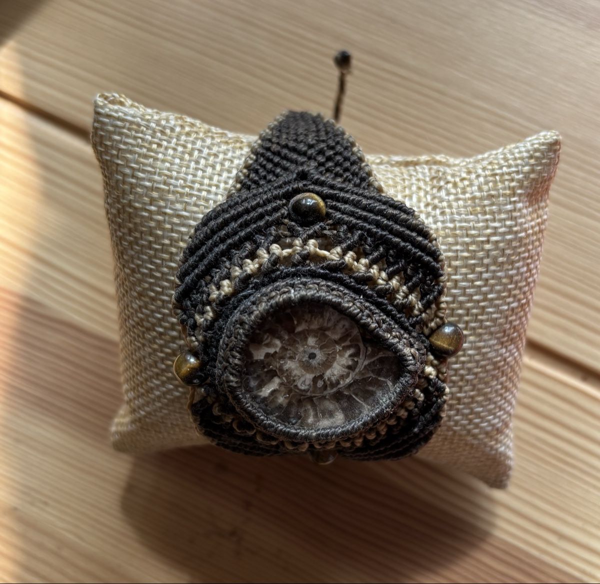 Bracciali & Braccialetti: Armband Makramee Amonit Tigerauge – Nuovo (secondo la descrizione) da Erlinsbach venduto da moseco 1