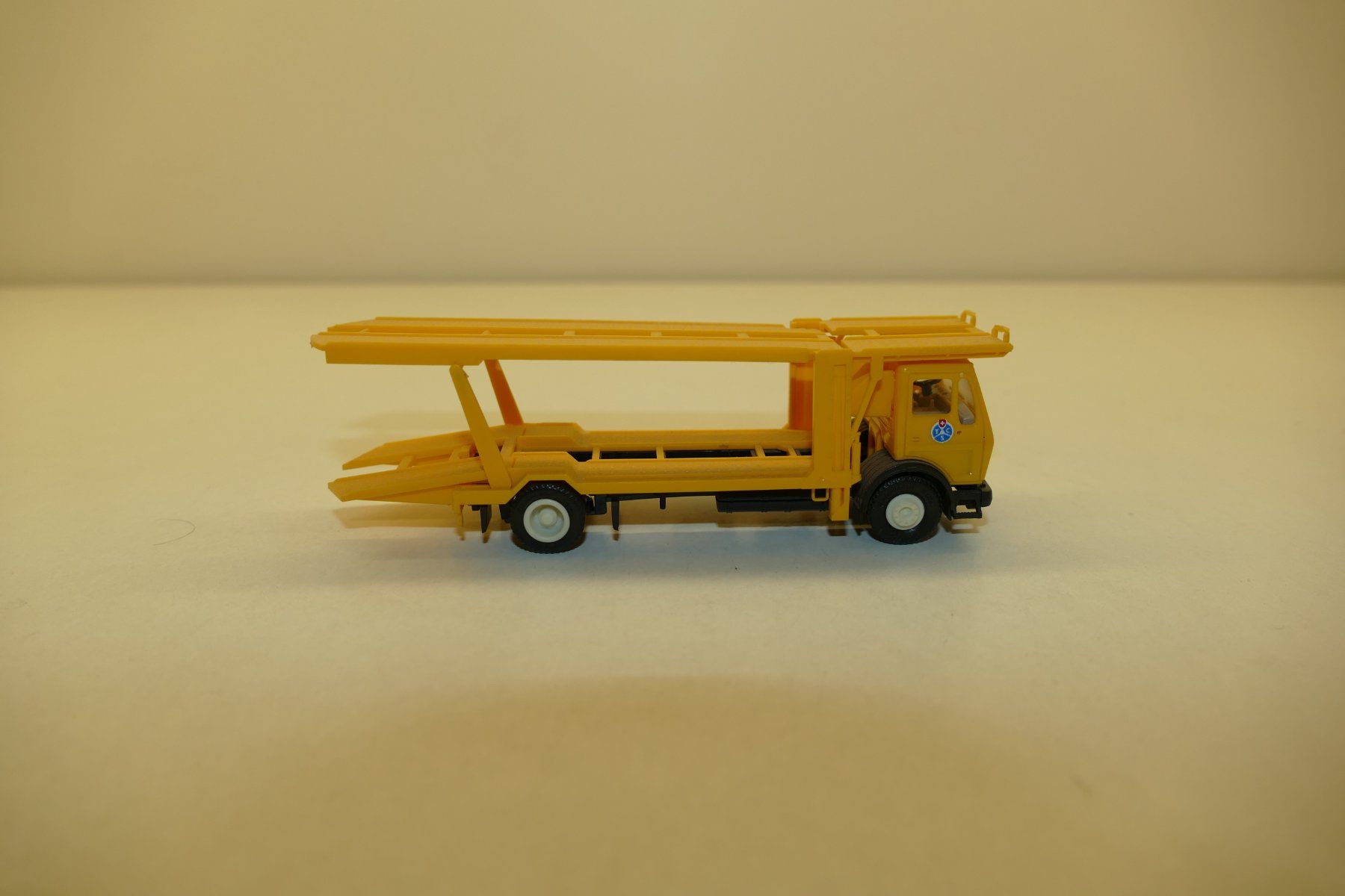 Herpa Modellini d'auto: Herpa 1:87: MB Autotransporter TCS – Nuovo (secondo la descrizione) da Niederhasli venduto da Flash32 3