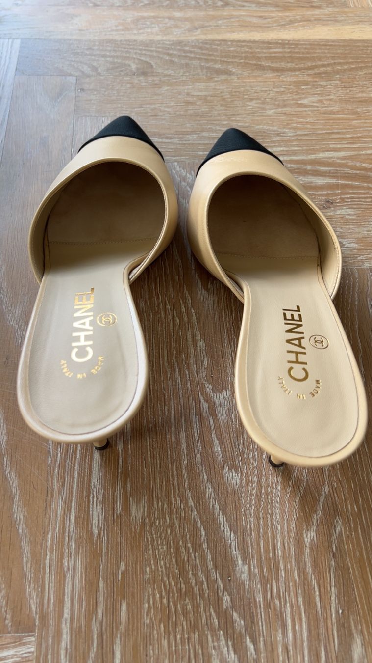Chanel Scarpe da donna: CHANEL Mules Wie NEU – Nuovo (secondo la descrizione) da Oetwil a.d. Limmat venduto da r.hz 1