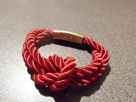 Armband rote Kordel, Leo Mazzotti