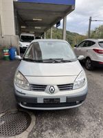 Renault Mégane Scénic II grau 2.0 98.5kW Jg 2004 gebraucht