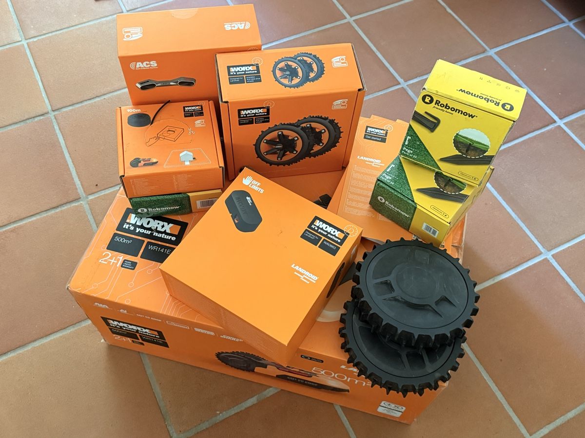 Worx Tagliaerba: Robot WORX Landroid WR141E 500m2 – Usato da Blonay venduto da Aviator7 3