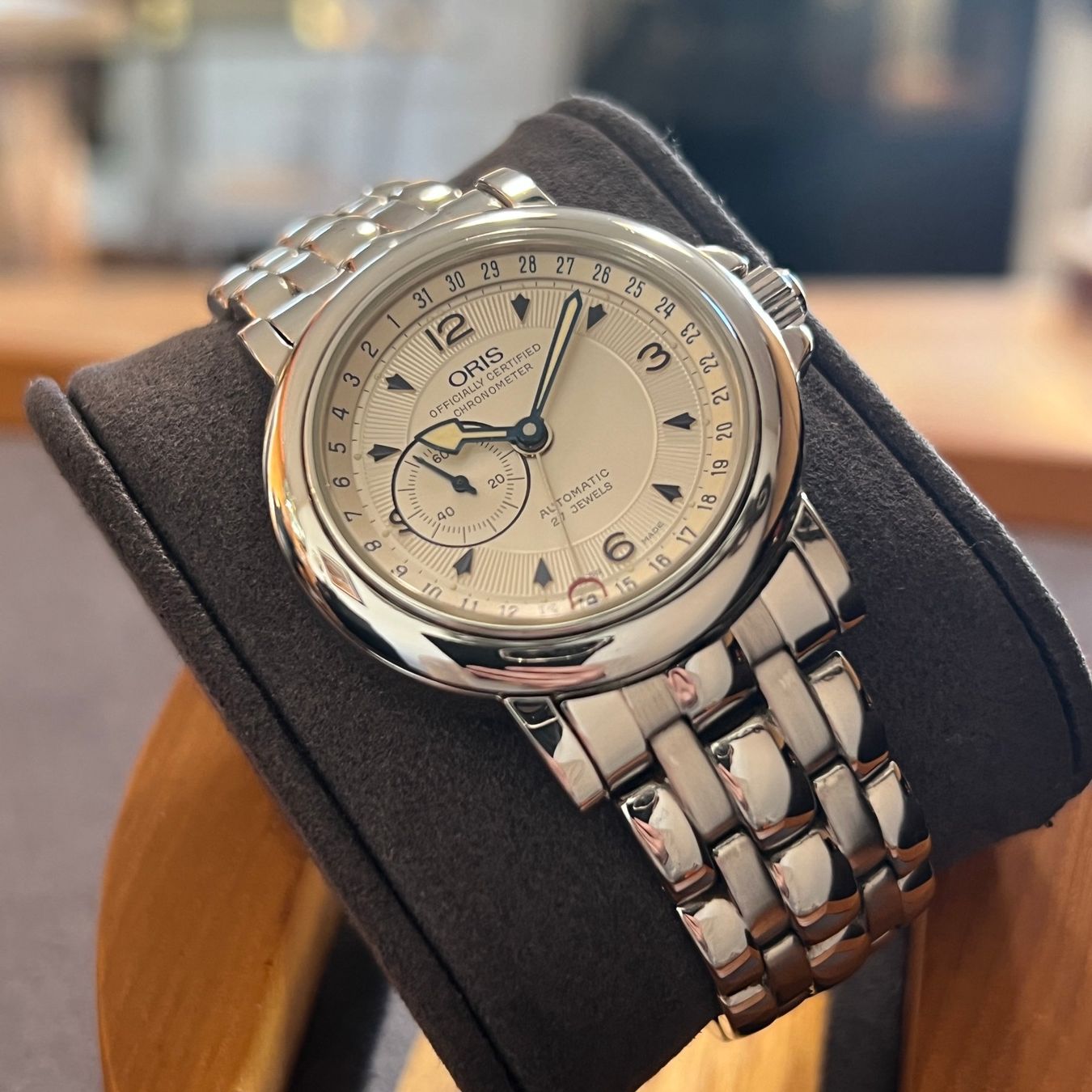 Oris Montres: Oris Pointer Date Automatic Small Second 7467 – D'occasion à Carouge GE par Watchaser 7