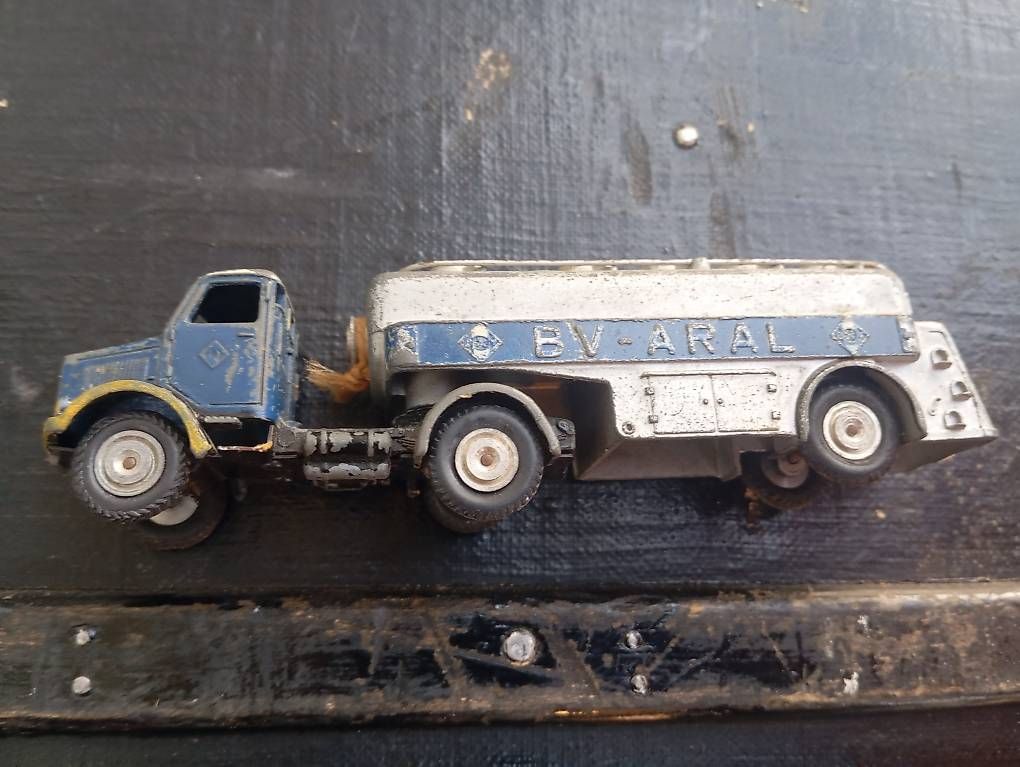 Modellautos: Modellauto Tankwagen BV-ARAL mit Gebrauchsspuren – Gebraucht aus Basel von Petergunn