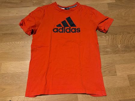 T-Shirt Adidas Gr. 176