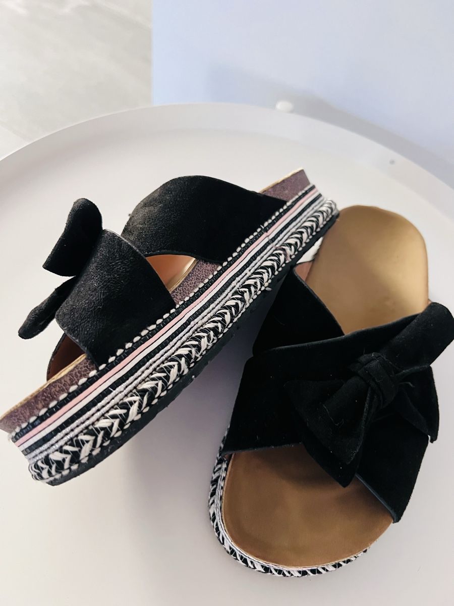Chaussures femmes: Ciabatta con plateau e fiocco nero - 38 – D'occasion à Losone par Annja93 1