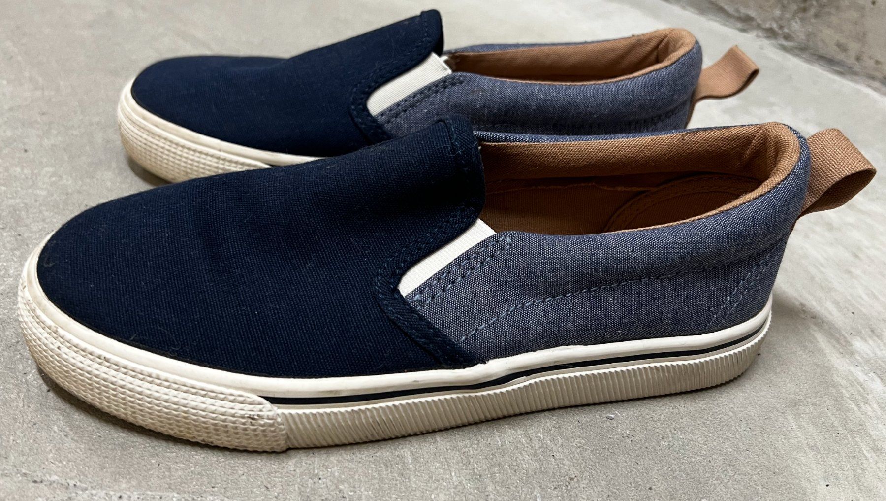 H&M Scarpe per ragazzi: H&M Sneaker Gr.32 Top – Nuovo e nell'imballaggio originale da Zürich venduto da normanprice 3