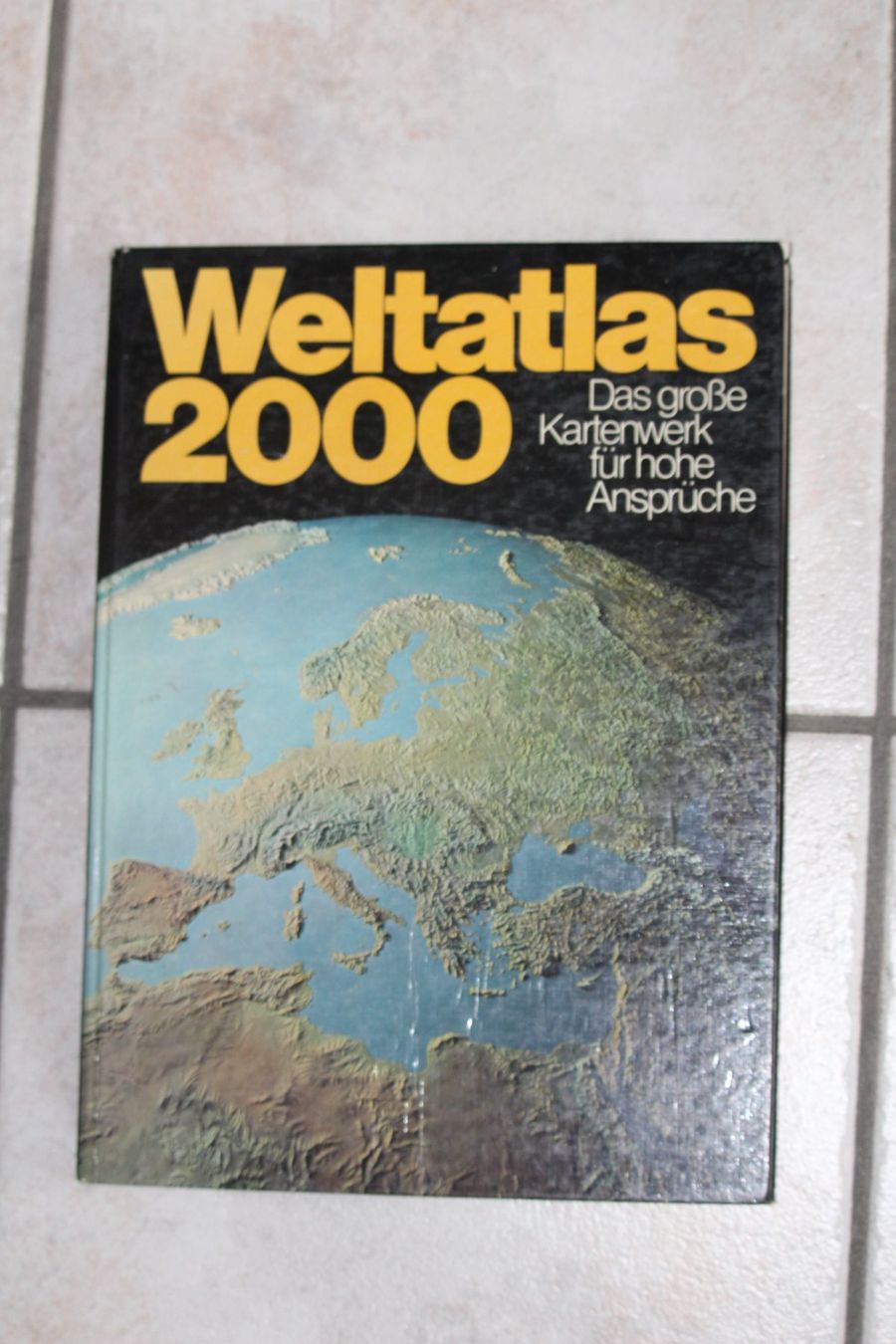 Livres: Weltatlas 2000 – D'occasion à Grenchen par juebo