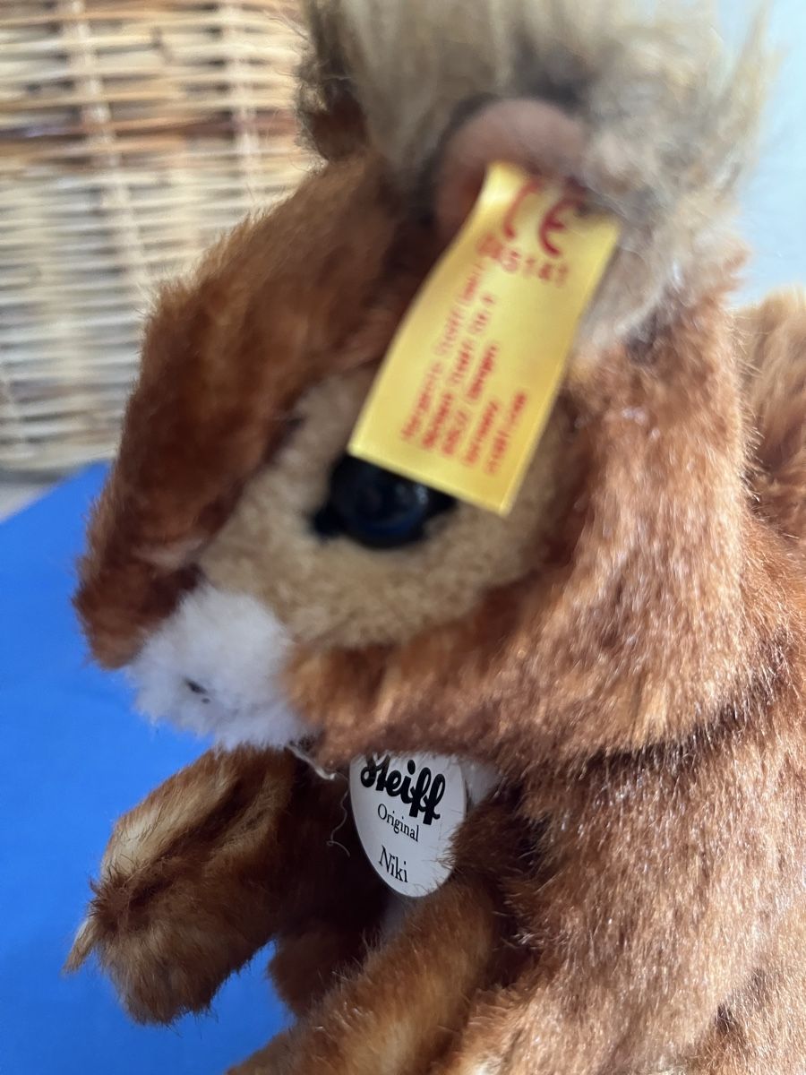 Steiff Giocattoli: Original Steiff Niki Eichhörnchen – Usato da Romanshorn venduto da Apfelschuss 1