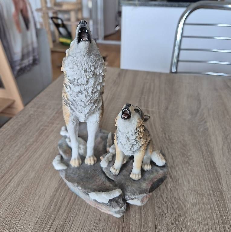 Figurines: Wölfe Dekofigur zu verkaufen – D'occasion à Studen Be par AnEu 2