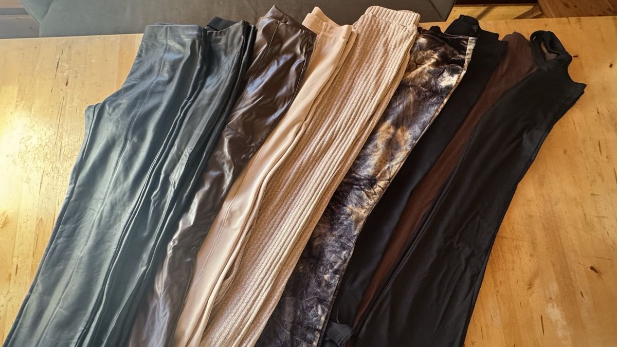 Lotti di vestiti: Damen Kleiderpaket Hosen Grösse S – Usato da Dardin venduto da l.a.d.i.n.a