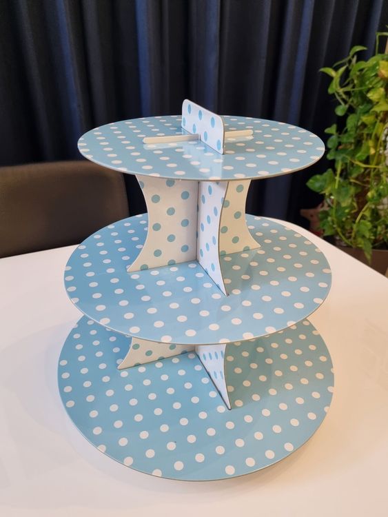 Fußball Cupcake-Ständer 3-etagig - Aus Pappe, Einfach Montierbar