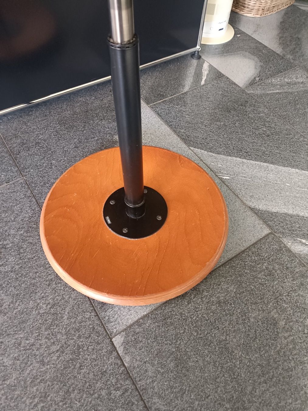 Stokke Sgabelli: Sitz-Stehhocker Varier Stokke Move – Usato da Schmitten FR venduto da oldtimer82 6