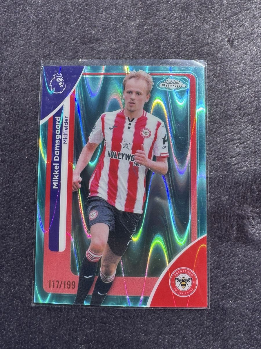 Topps Carte collezionabili: Mikkel Damsgaard Topps Chrome 117/199 – Usato da Gattikon venduto da Fandiboy